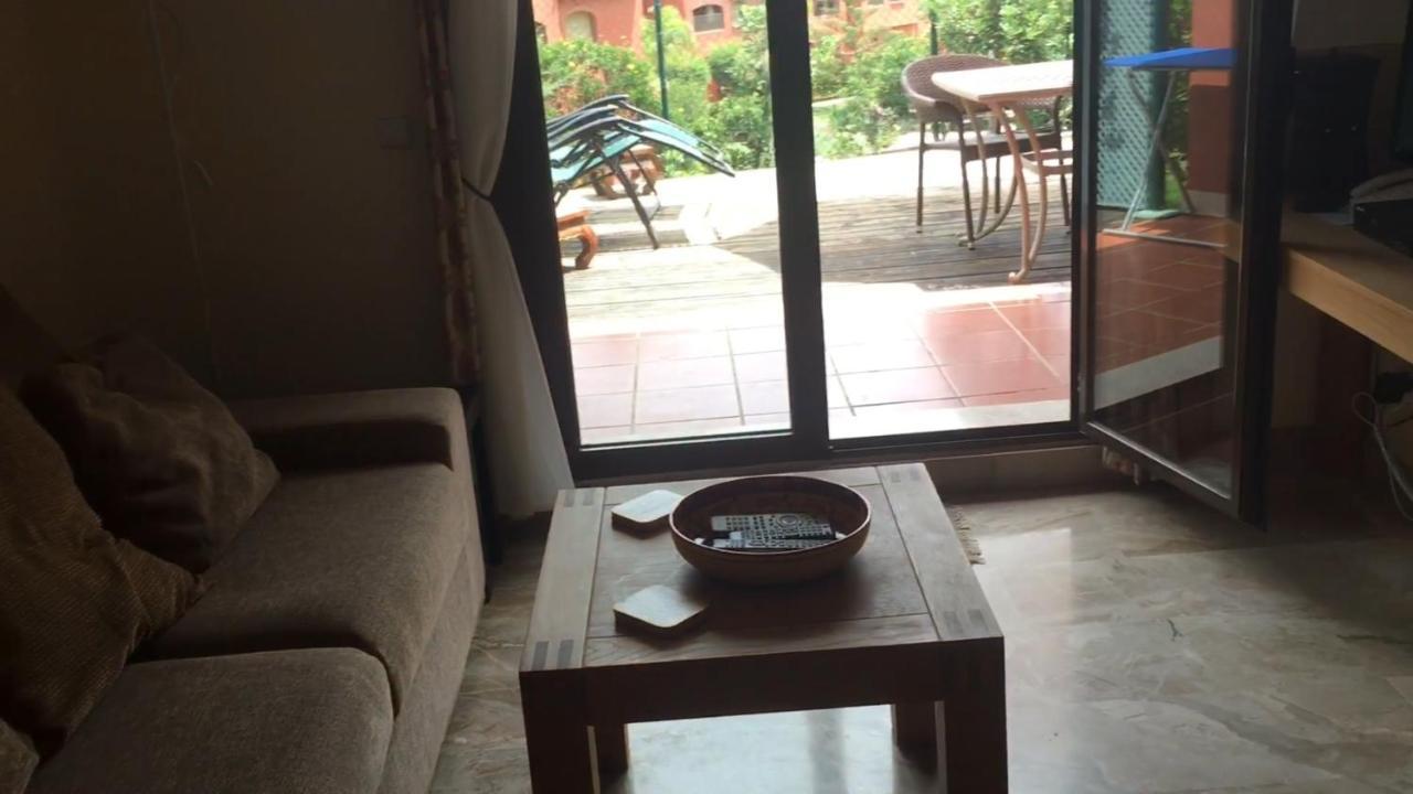 Luxury 2-Bedrooms & Bathrooms Estepona Apartment Buitenkant foto