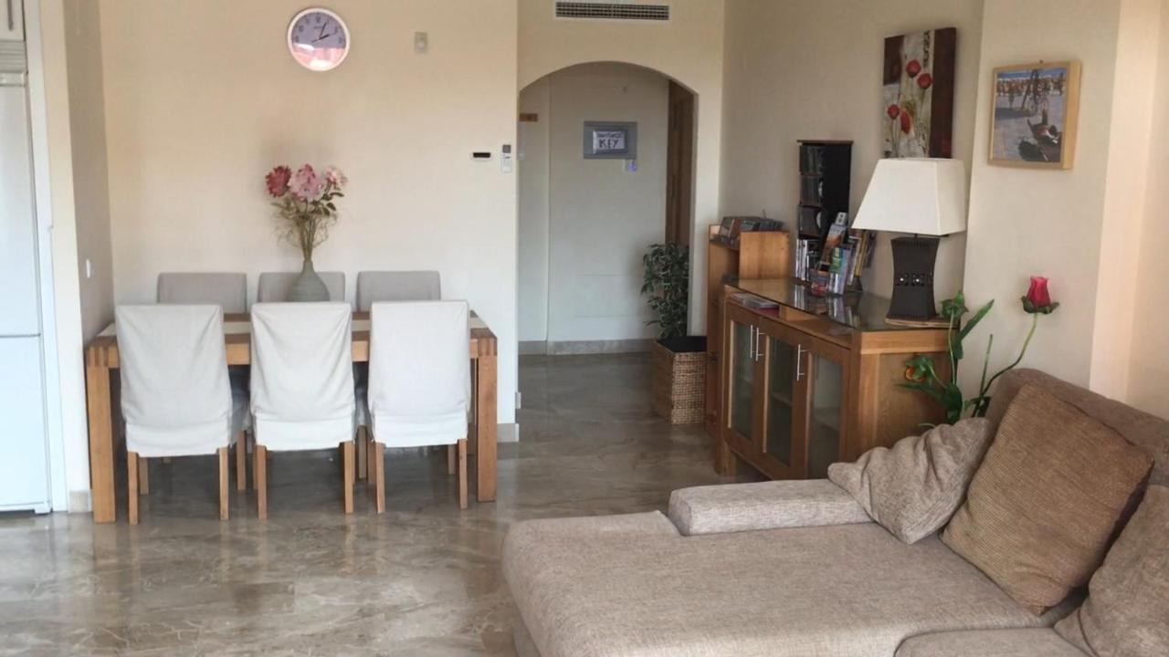 Luxury 2-Bedrooms & Bathrooms Estepona Apartment Buitenkant foto