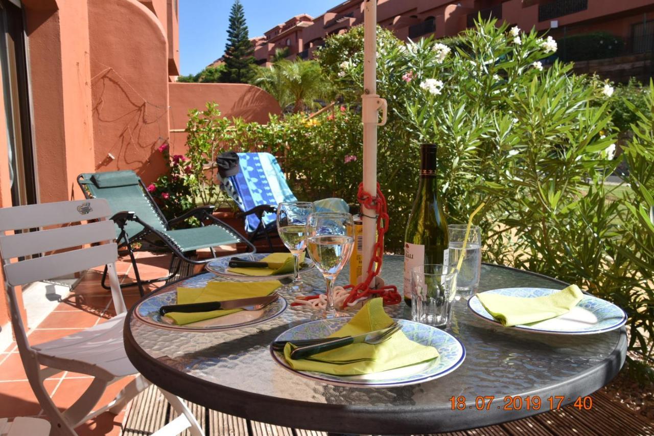Luxury 2-Bedrooms & Bathrooms Estepona Apartment Buitenkant foto
