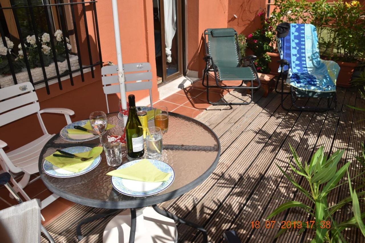 Luxury 2-Bedrooms & Bathrooms Estepona Apartment Buitenkant foto
