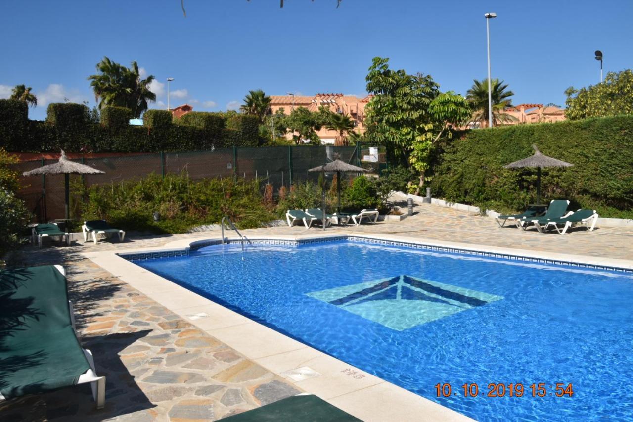 Luxury 2-Bedrooms & Bathrooms Estepona Apartment Buitenkant foto